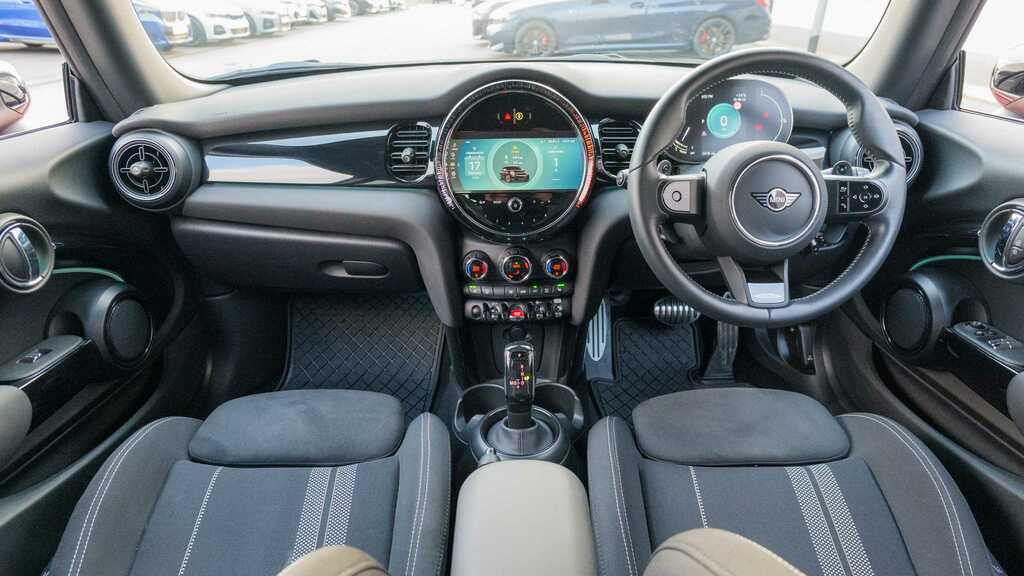 Mini Hatch 2.0 Cooper S Sport Premium 2023 FT72VAE Red #3