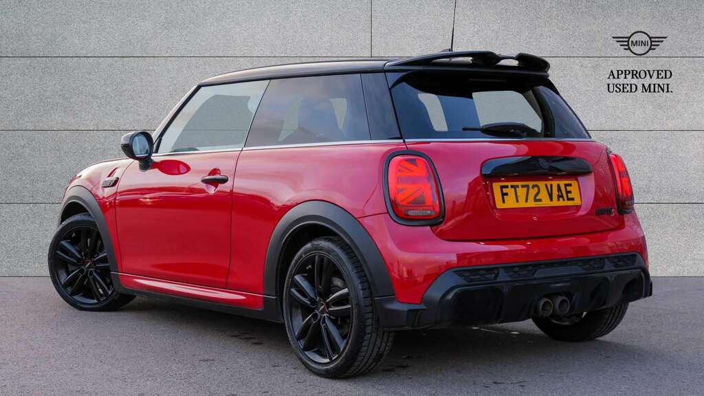 Mini Hatch 2.0 Cooper S Sport Premium 2023 FT72VAE Red #2