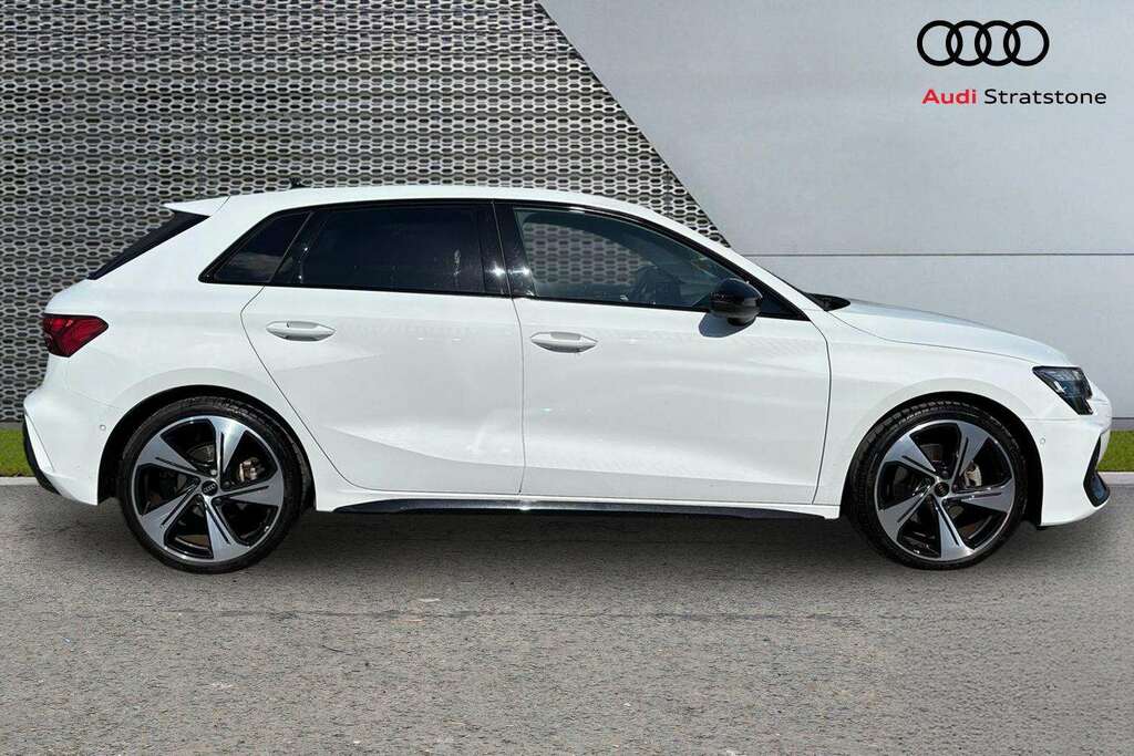 Audi A3 35 Tfsi Black Edition S Tronic 2024 MV74KJO  #4