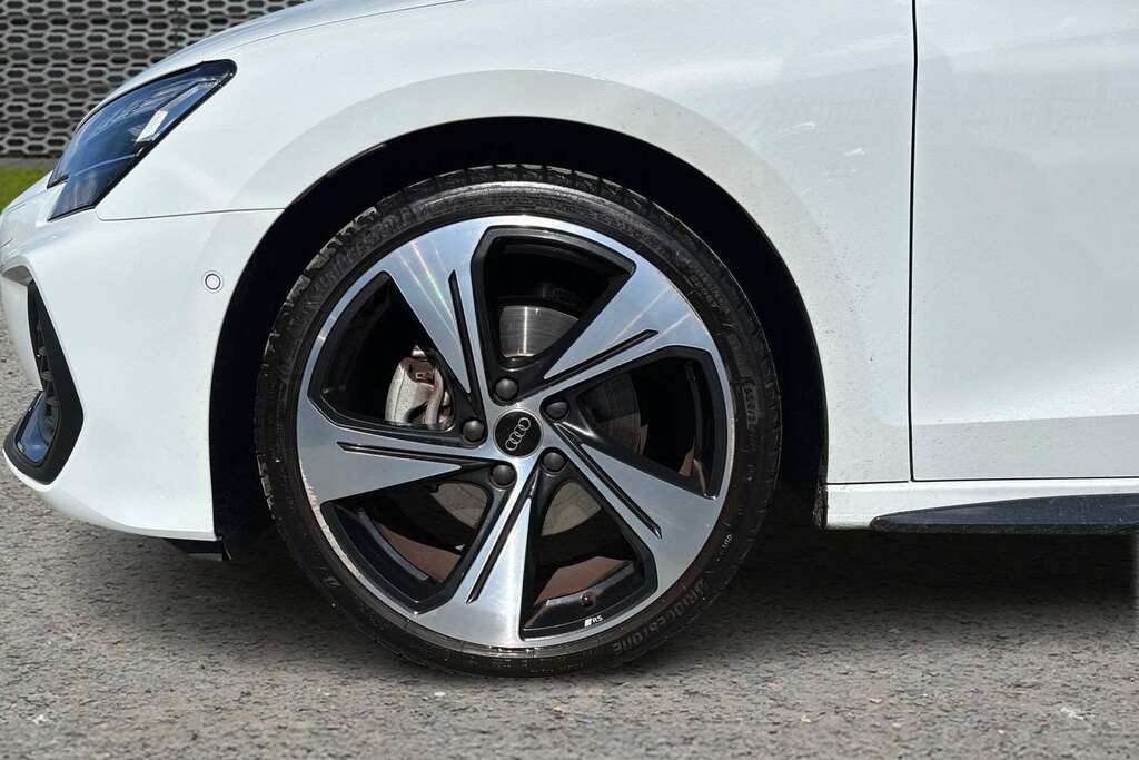 Audi A3 35 Tfsi Black Edition S Tronic 2024 MV74KJO  #5