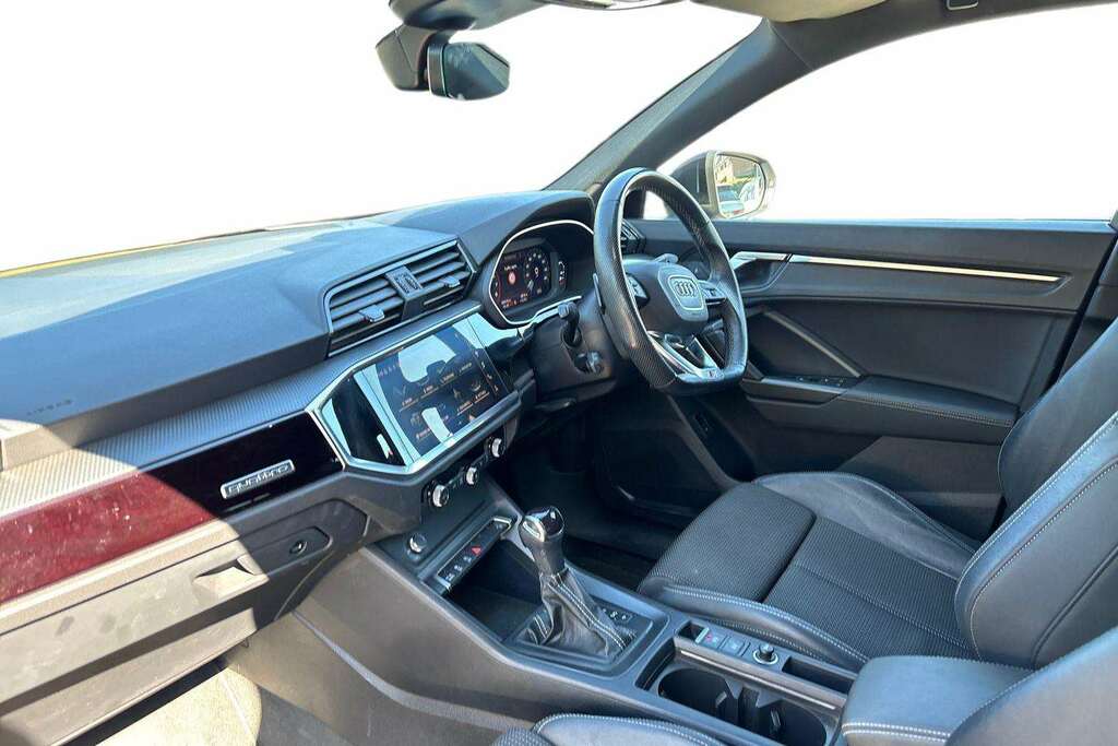 Audi Q3 40 Tfsi Quattro Black Edition S Tronic 2023 RA23KVB White #2