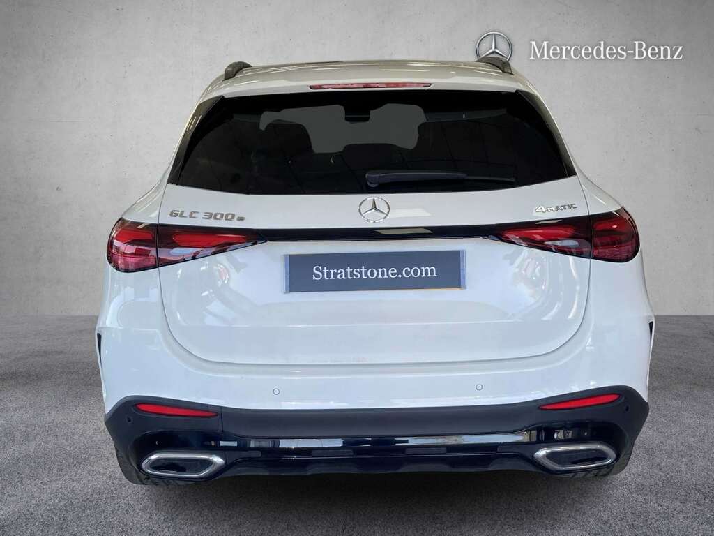 Mercedes-Benz GLC Class 300E 4Matic Urban Edition 9G-tronic 2025 YH75FAM White #4