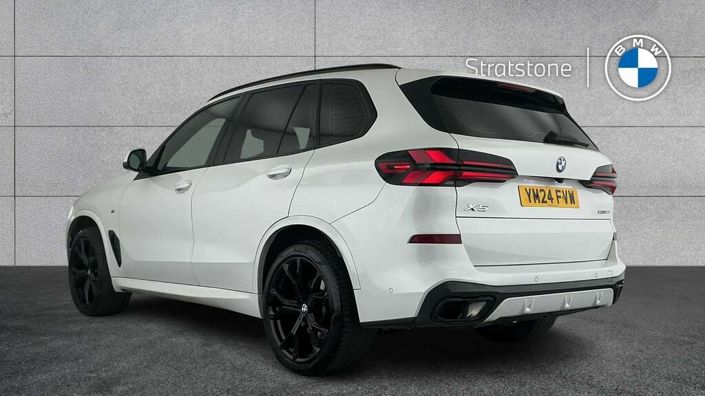 BMW X5 Xdrive30d Mht M Sport 2024 YM24FVW White #2
