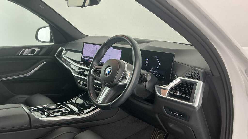 BMW X5 Xdrive30d Mht M Sport 2024 YM24FVW White #5