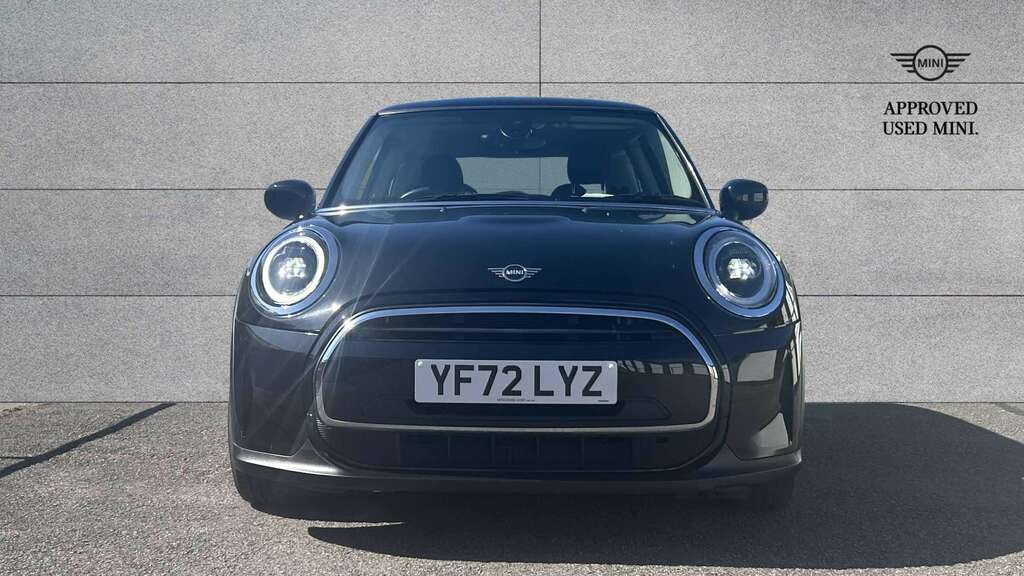 Mini Hatch 1.5 Cooper Classic 2022 YF72LYZ Black #2