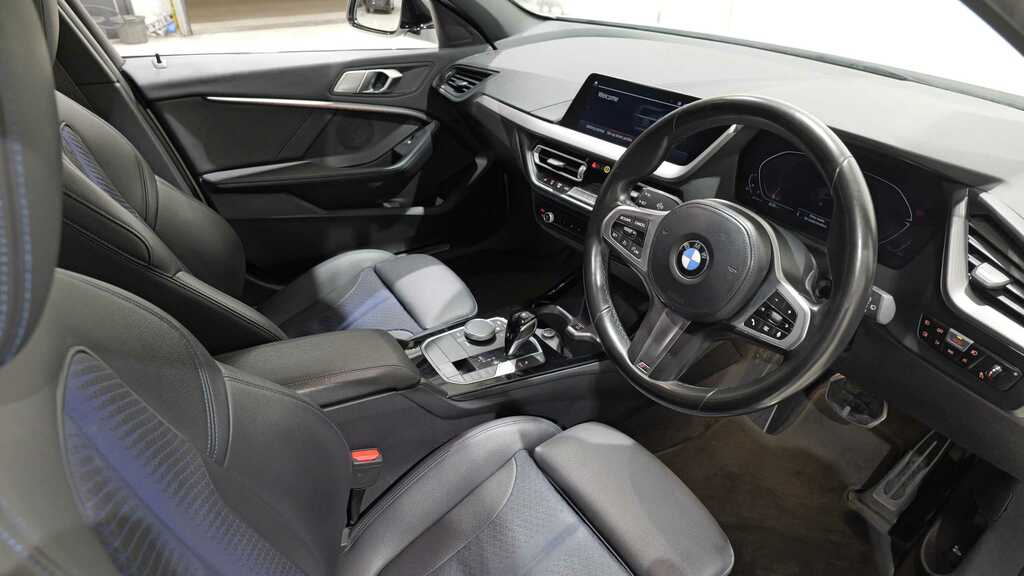 BMW 1 Series 118I 136 M Sport Step Lcp 2022 YY72LNH White #5