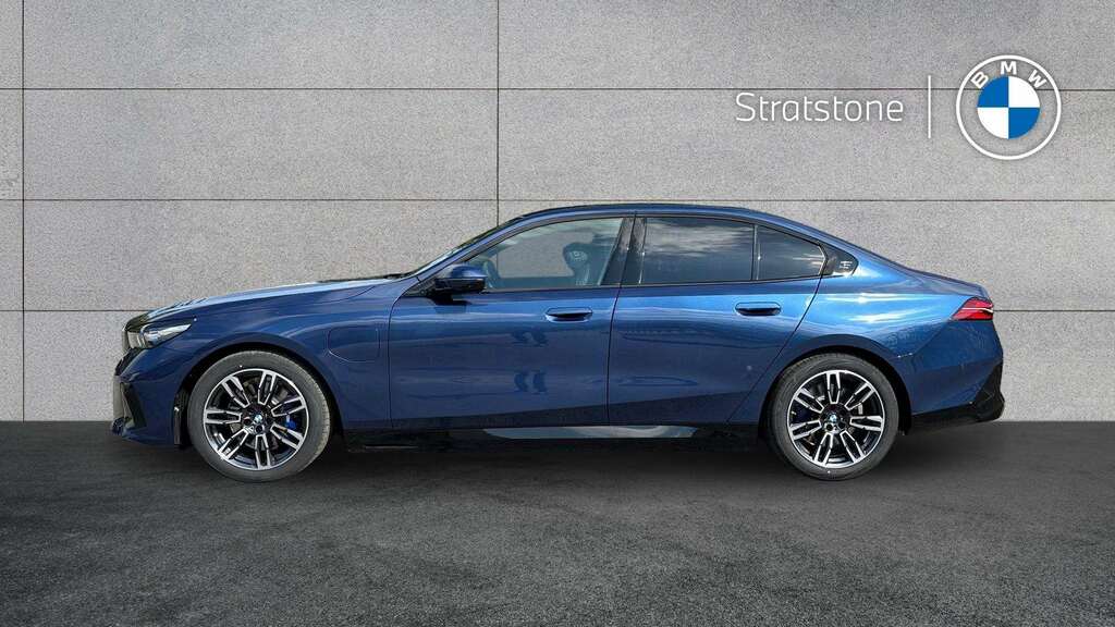 BMW 5 Series 530E M Sport 2026 GF26TKA Blue #4