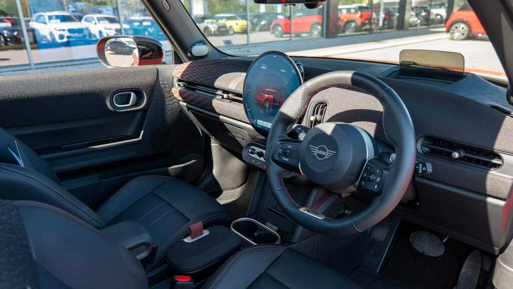 Mini Hatch 1.5 C Sport Level 3 2024 YG74UTJ Red #6