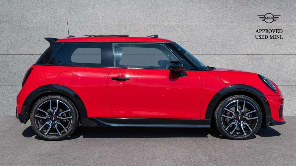 Mini Hatch 1.5 C Sport Level 3 2024 YG74UTJ Red #3