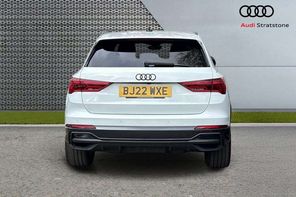 Audi Q3 35 Tfsi Black Edition S Tronic Cs Pack 2022 BJ22WXE White #6