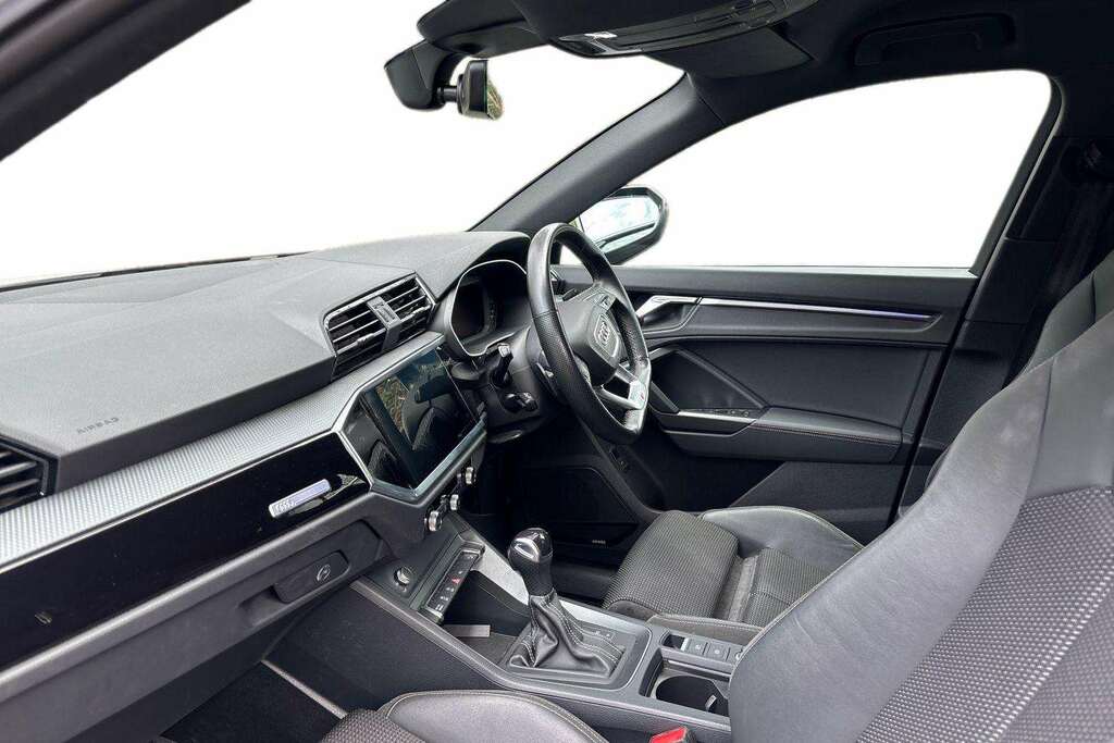 Audi Q3 35 Tfsi Black Edition S Tronic Cs Pack 2022 White