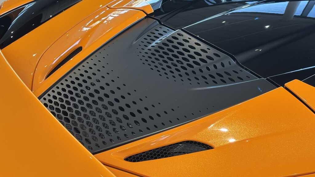 McLaren Spider Spider #16
