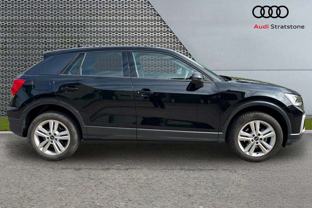Audi Q2 30 Tfsi 116 Sport 2025 DX75SXG #3
