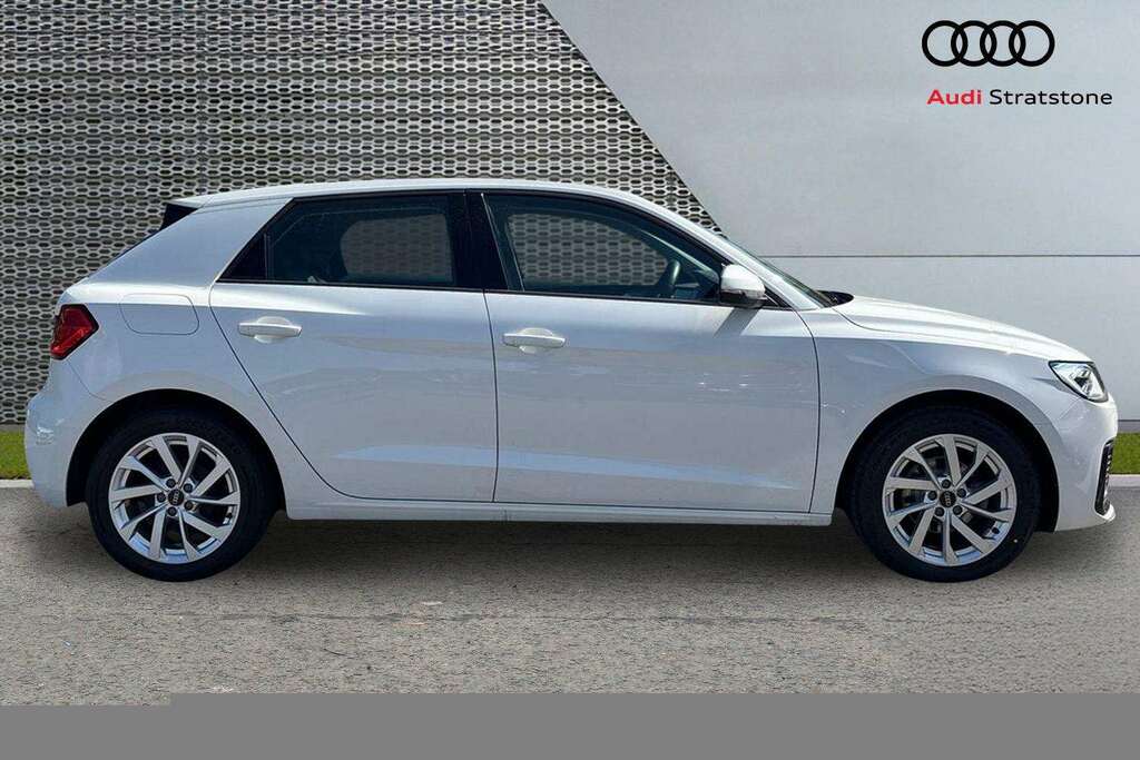 Audi A1 25 Tfsi Sport 2023 MK73BZV White #4