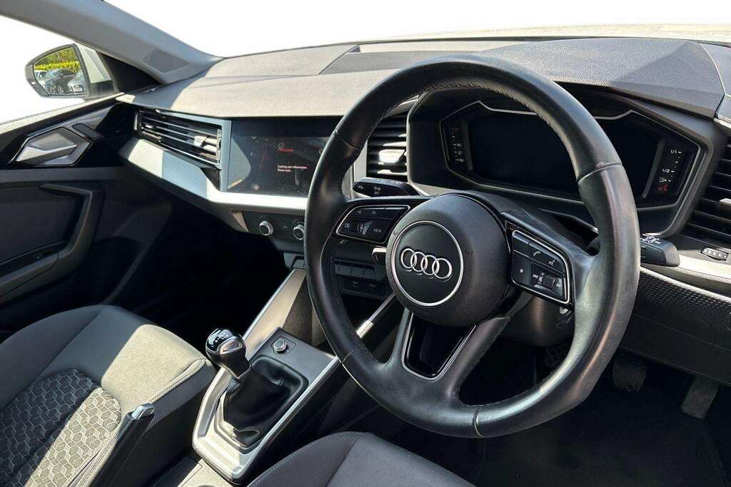 Audi A1 25 Tfsi Sport 2023 MK73BZV White #6