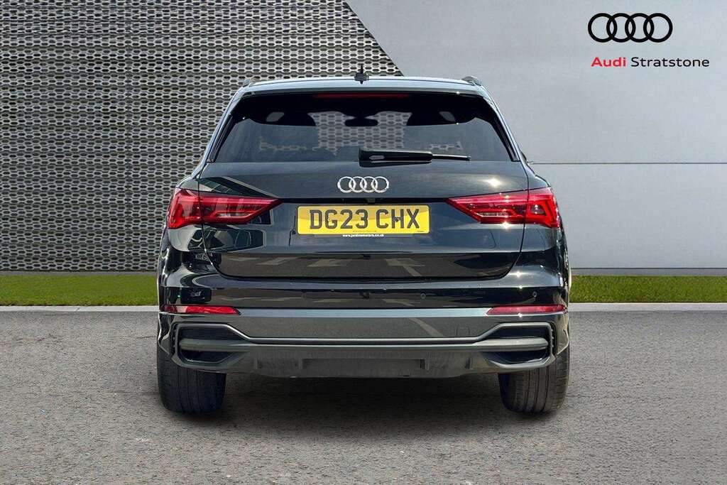 Audi Q3 35 Tfsi Black Edition S Tronic 2023 DG23CHX Black #6