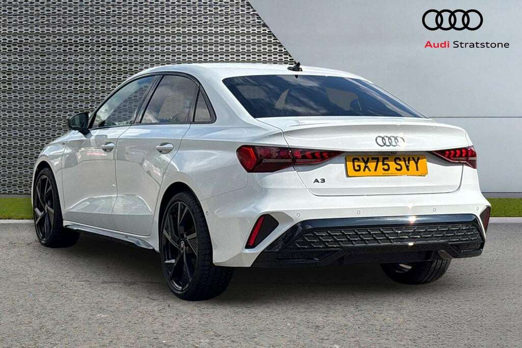 Audi A3 1.5 Tfsi 150 Black Edition S Tronic 2025 GX75SVY White #3