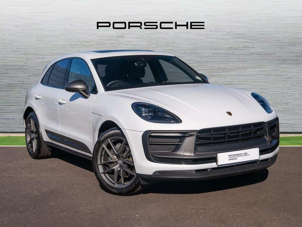 Porsche Macan T S-a 2024 White