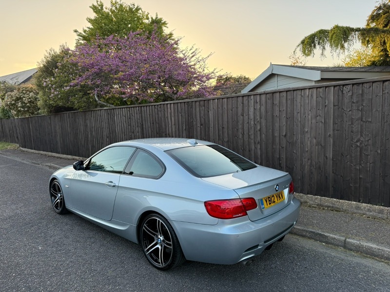 BMW 3 Series 320D Sport Plus Edition YB12YKV Blue #6