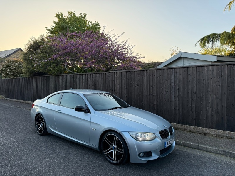 BMW 3 Series 320D Sport Plus Edition YB12YKV Blue #4