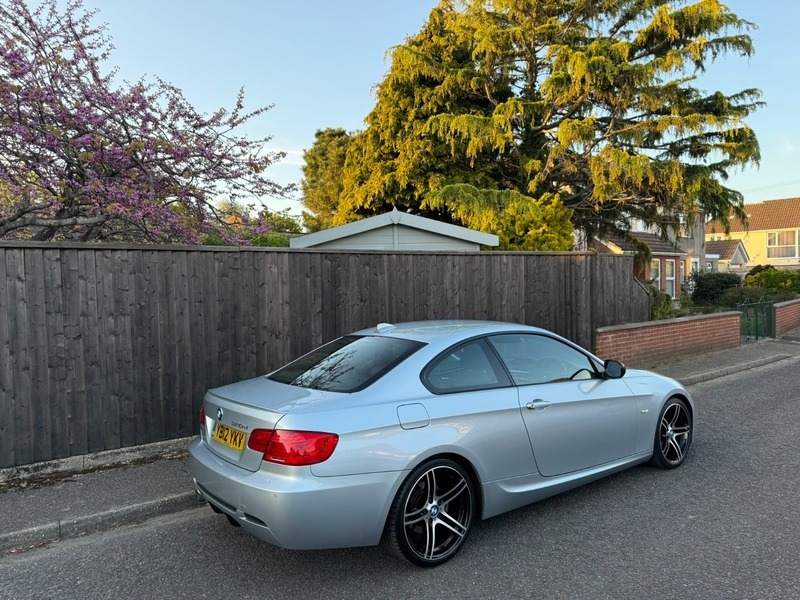 BMW 3 Series 320D Sport Plus Edition YB12YKV Blue #3