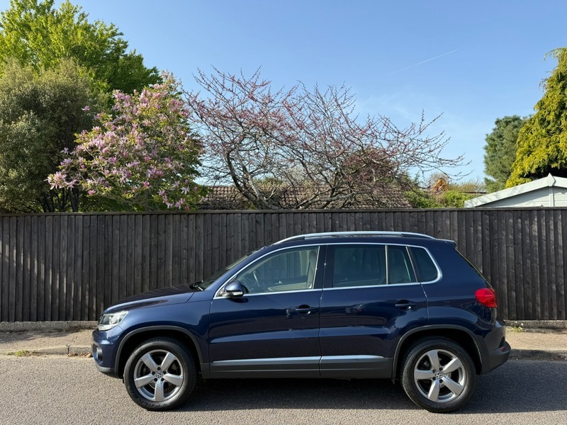 Volkswagen Tiguan Escape Tdi Bluemotion Technology Blue #5
