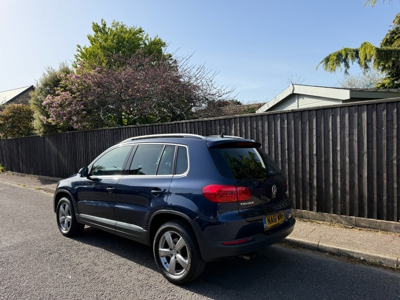Volkswagen Tiguan Escape Tdi Bluemotion Technology Blue #6