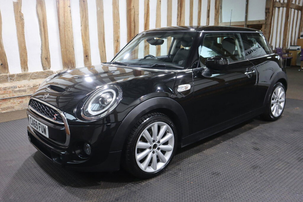 Mini Hatch 2.0 Cooper S Classic Steptronic Euro 6 S S CA69FUW Black #3