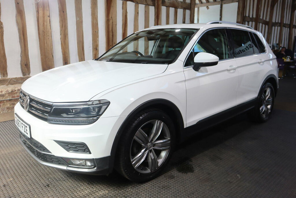 Volkswagen Tiguan 2.0 Tdi Sel Euro 6 S S GU67FZE White #3