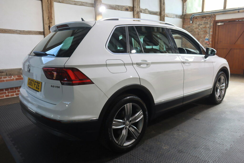 Volkswagen Tiguan 2.0 Tdi Sel Euro 6 S S GU67FZE White #6