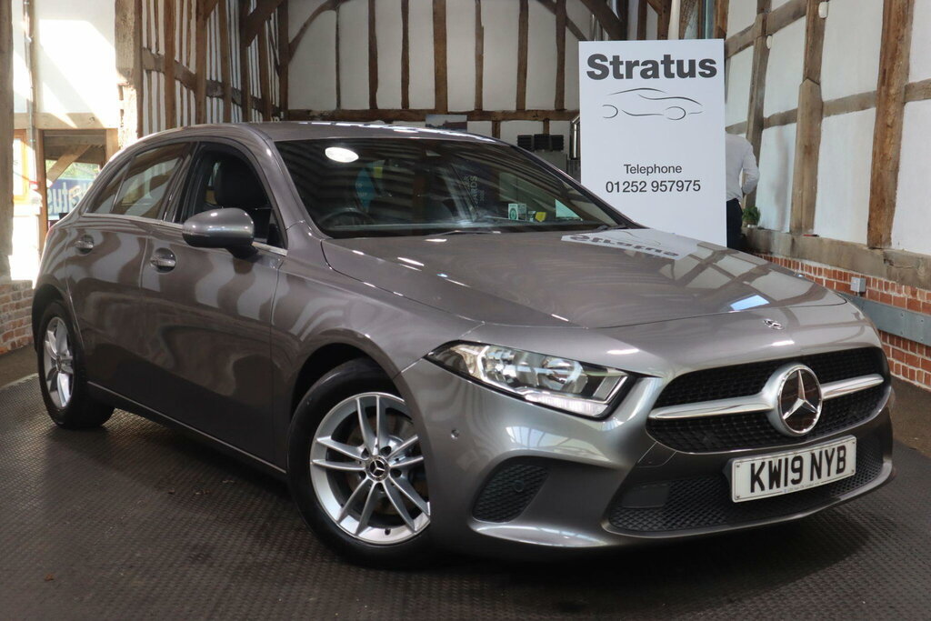 Mercedes-Benz A Class 1.5 A180d Se Executive 7G-dct Euro 6 S S Grey