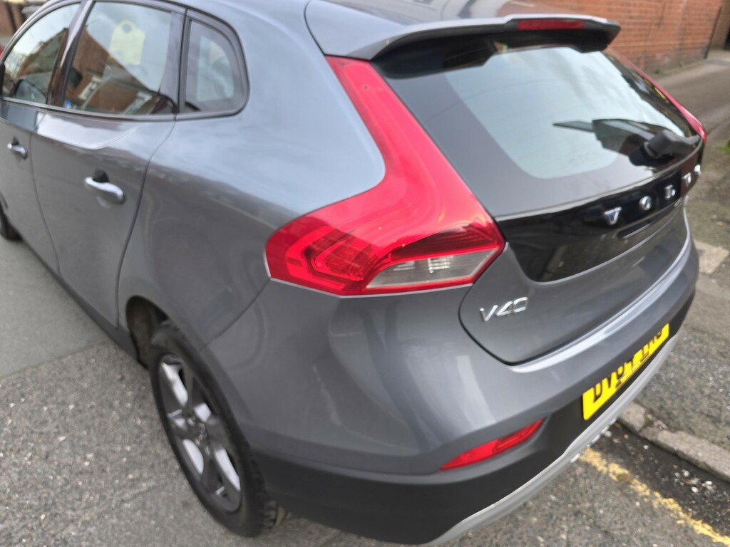 Volvo V40 Cross Country Other Hatchback 2014 201464 Grey #3