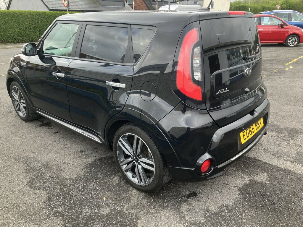 Kia Soul Suv 1.6 Crdi Maxx 201665 Black #4