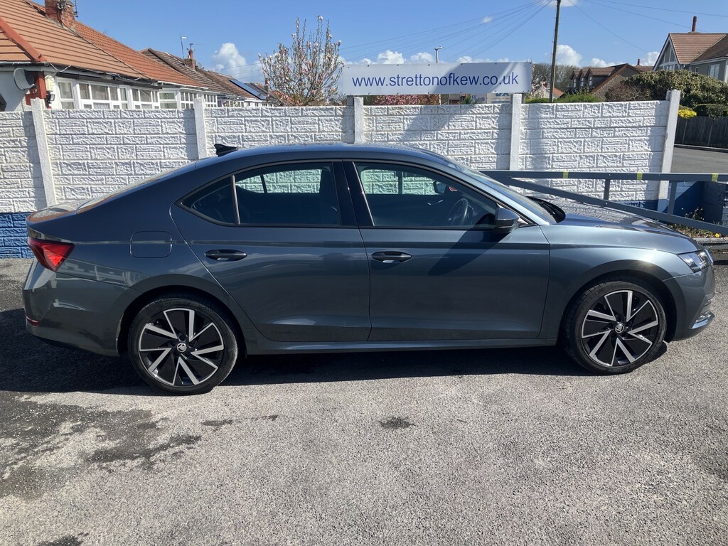 Skoda Octavia Hatchback 1.4 Tsi Iv 13Kwh Se Technology 202171 Grey