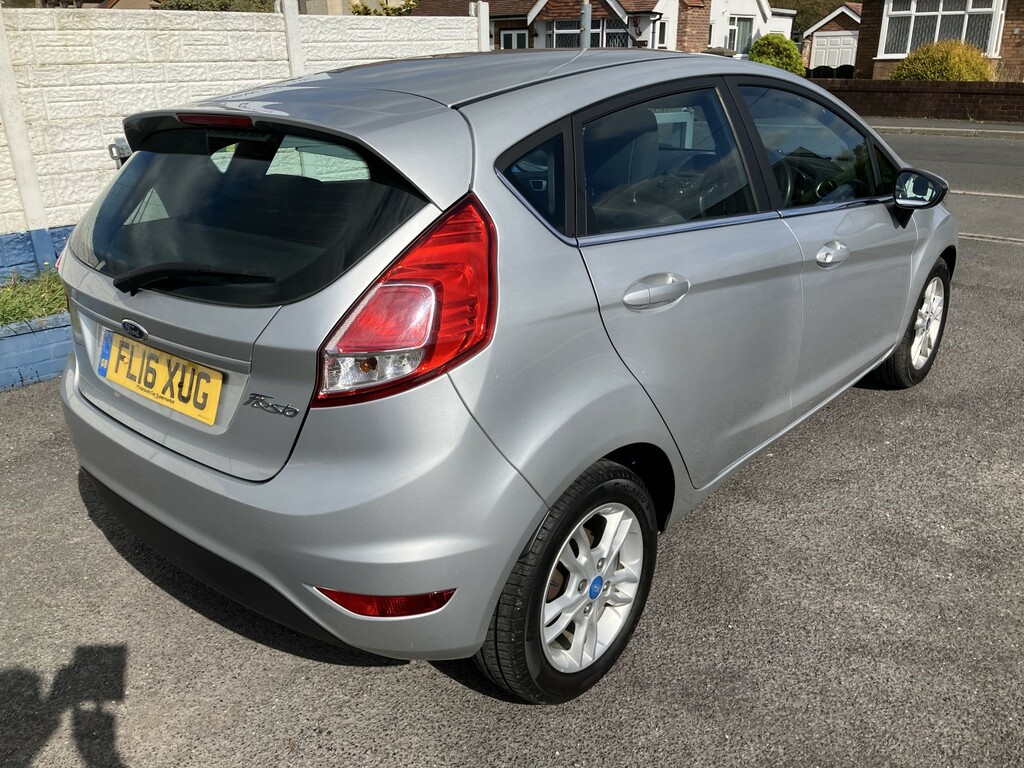 Ford Fiesta Hatchback 1.3 Zetec 201616 FL16XUG Silver #2