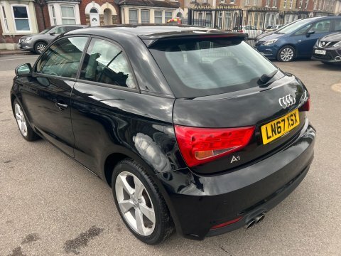 Audi A1 1.4 Tfsi Sport LN67XSX Black #3