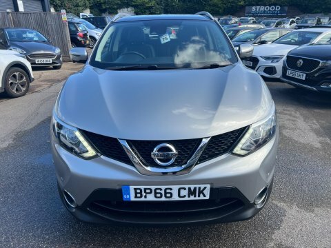 Nissan Qashqai 1.2 Dig-t Tekna BP66CMK Silver #2