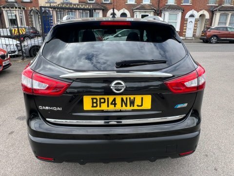 Nissan Qashqai 1.6 Dci Tekna Black #4