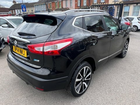 Nissan Qashqai 1.6 Dci Tekna Black #5
