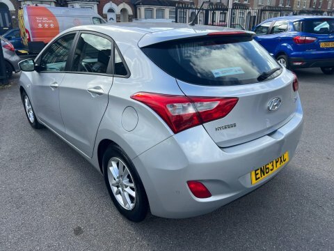 Hyundai I30 1.6 Active Silver #3