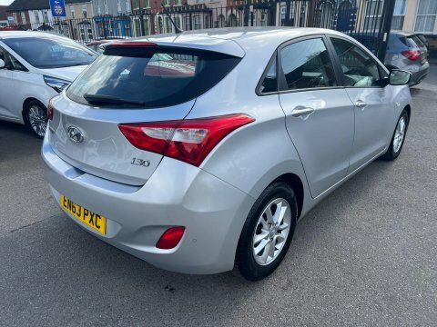 Hyundai I30 1.6 Active Silver #5