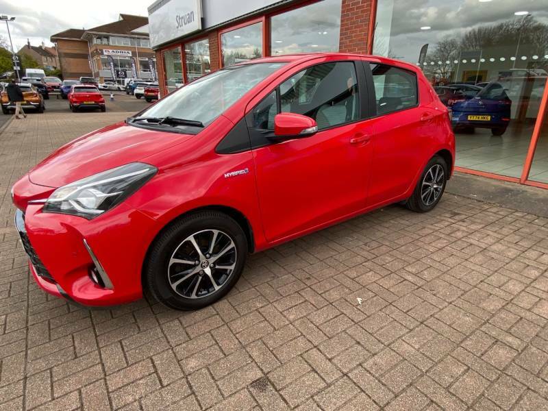 Toyota Yaris Icon Tech 1.5 Hybrid Cvt - 2018 68 ST68CZP Red #4