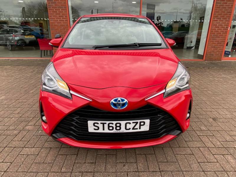 Toyota Yaris Icon Tech 1.5 Hybrid Cvt - 2018 68 ST68CZP Red #2