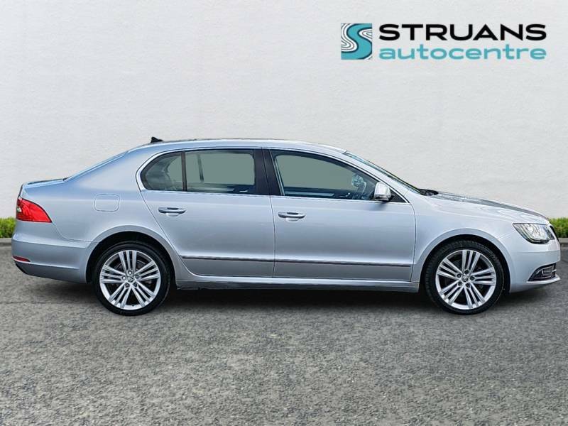 Skoda Superb Elegance 2.0 Tdi Cr 140 4X4 - 2015 64 Silver #5