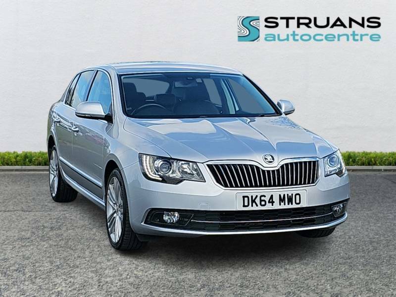 Skoda Superb Elegance 2.0 Tdi Cr 140 4X4 - 2015 64 Silver