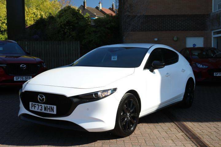 Mazda 3 Homura 2.0 E-skyactic G Mhev - 2024 73 White #3