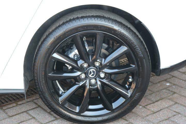 Mazda 3 Homura 2.0 E-skyactic G Mhev - 2024 73 White #5