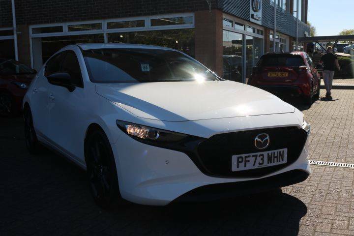 Mazda 3 Homura 2.0 E-skyactic G Mhev - 2024 73 White