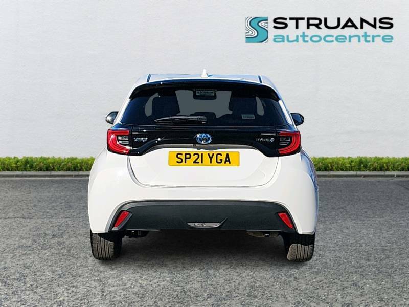 Toyota Yaris Design 1.5 Hybrid Cvt - 2021 21 SP21YGA White #4