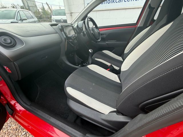 Peugeot 108 1.2 Puretech Allure Top EF66PYS Red #3